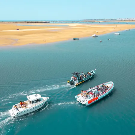 别墅 Aruba By Algarve Vacation